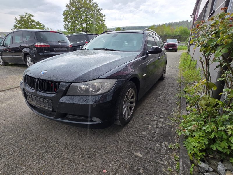 BMW 318i*Panorama-Dach*TÜV bis Nov*