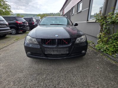 BMW 318i*Panorama-Dach*TÜV bis Nov*