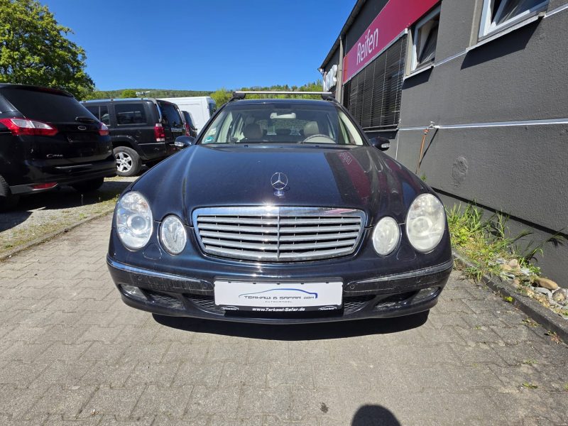 Mercedes-Benz E 220 CDI ELEGANCE*Schiebedach*NAVI*