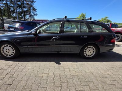 Mercedes-Benz E 220 CDI ELEGANCE*Schiebedach*NAVI*