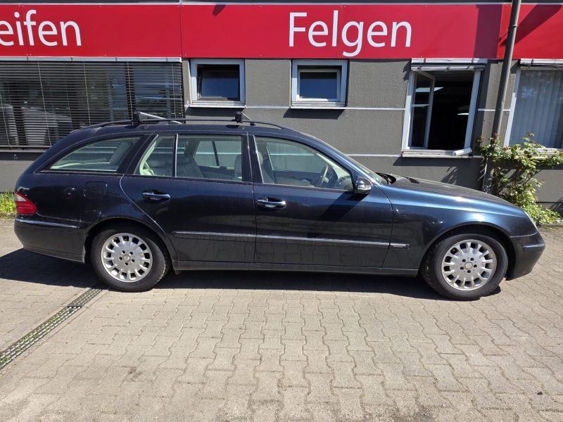 Mercedes-Benz E 220 CDI ELEGANCE*Schiebedach*NAVI*