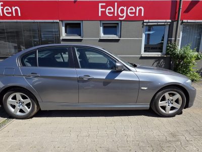 BMW 318i Edition* beschädigt*